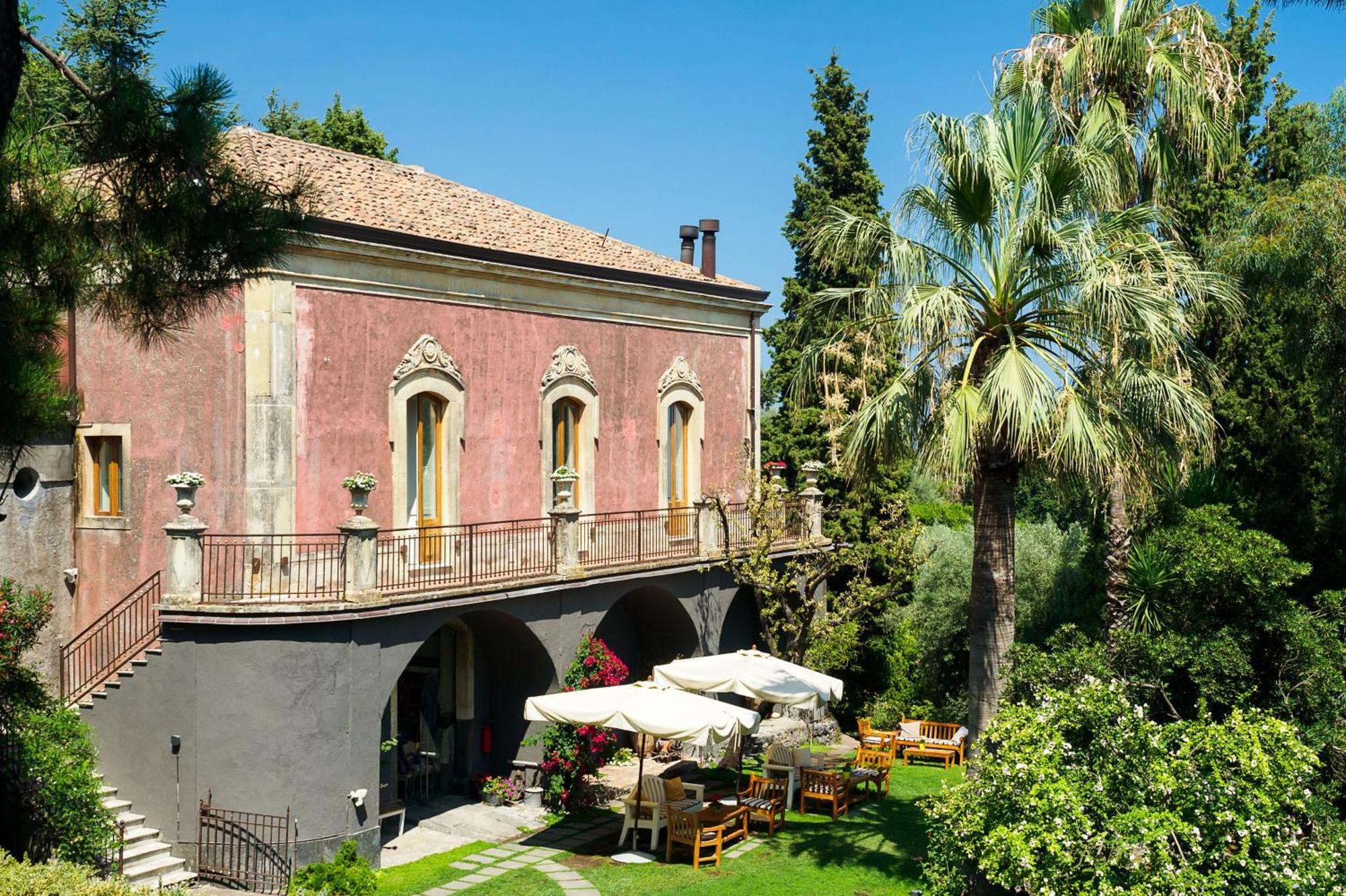 Monaci Delle Terre Nere Hotel ซัฟเฟรานา เอตเนอา ภายนอก รูปภาพ