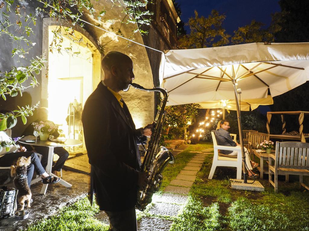 Monaci Delle Terre Nere Hotel ซัฟเฟรานา เอตเนอา ภายนอก รูปภาพ