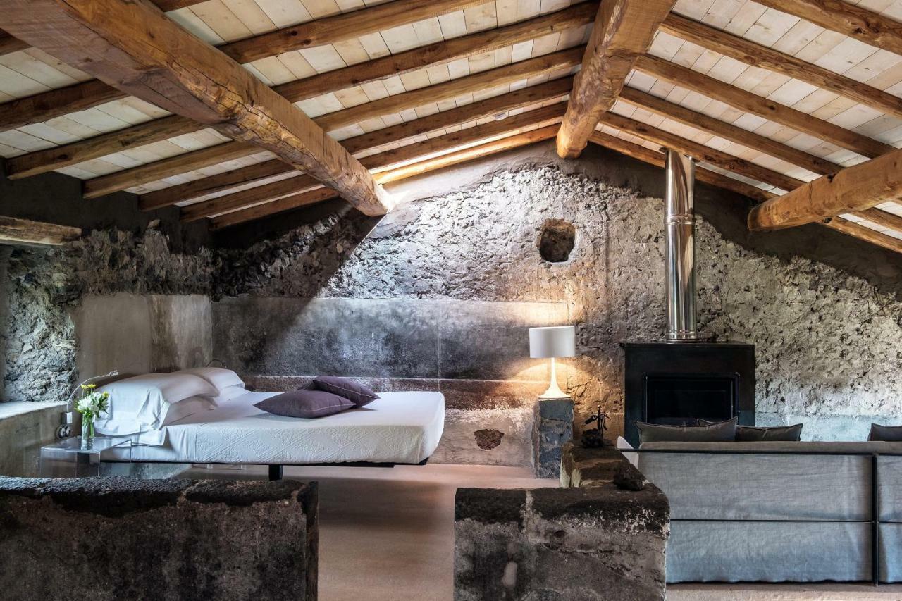Monaci Delle Terre Nere Hotel ซัฟเฟรานา เอตเนอา ภายนอก รูปภาพ