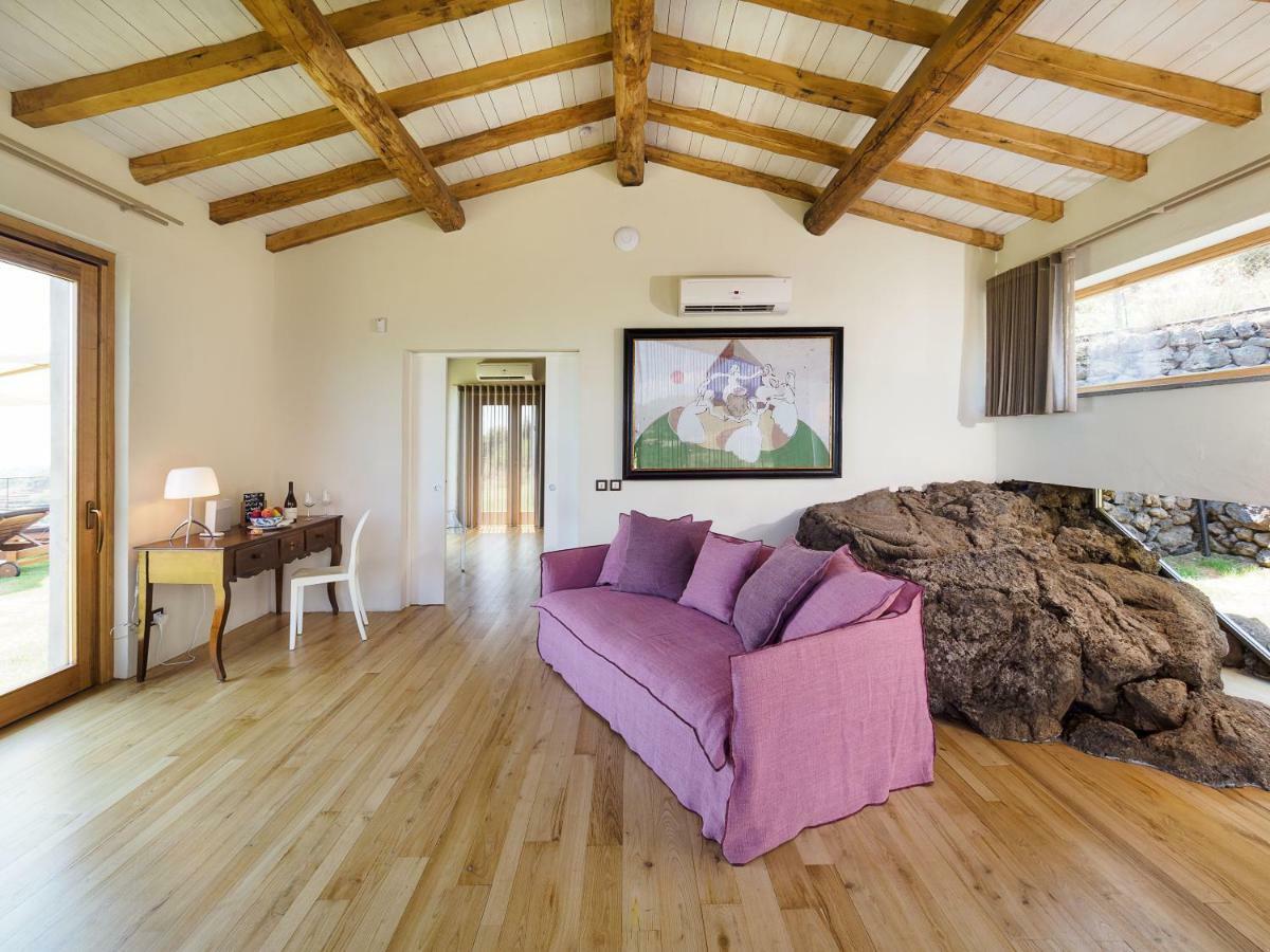 Monaci Delle Terre Nere Hotel ซัฟเฟรานา เอตเนอา ภายนอก รูปภาพ