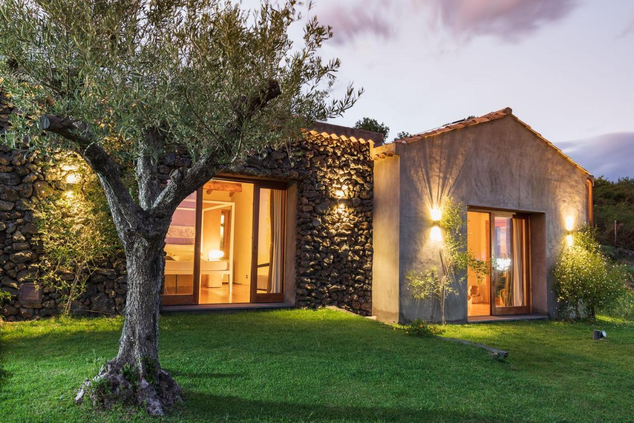 Monaci Delle Terre Nere Hotel ซัฟเฟรานา เอตเนอา ภายนอก รูปภาพ